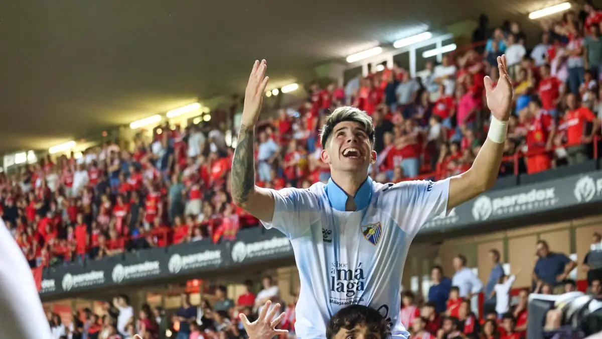 El Málaga asciende a Segunda